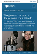 Carica l'immagine nel visualizzatore di Gallery, QR code SILVER dedica - "PERSONALIZZATA" - CANZONE da catalogo - LA CANTANTE CON LA VALIGIA